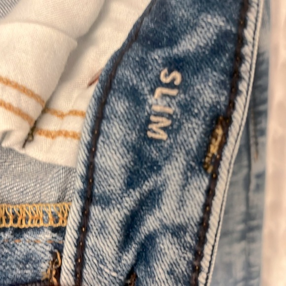 American Eagle 32x30 - Picture 3 of 4